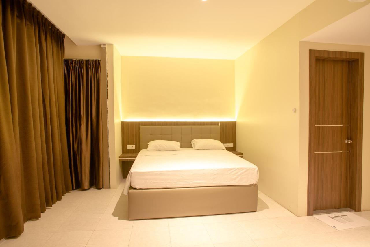 Ak Hotel Nagoya Hill Batam ภายนอก รูปภาพ
