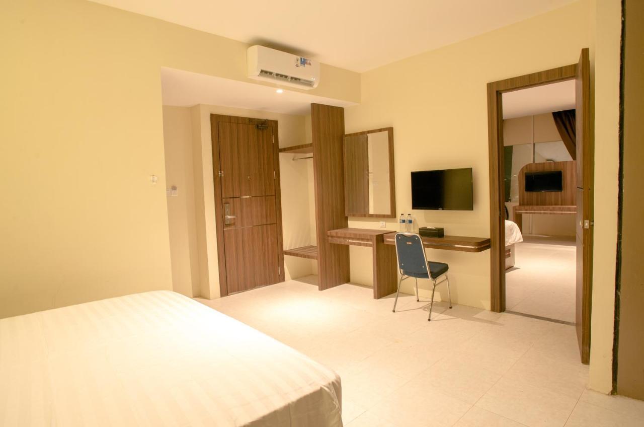 Ak Hotel Nagoya Hill Batam ภายนอก รูปภาพ